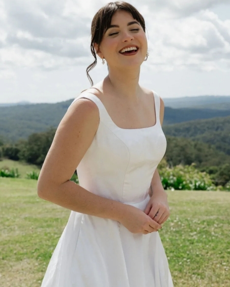 Int Couture Capri - Image 2
